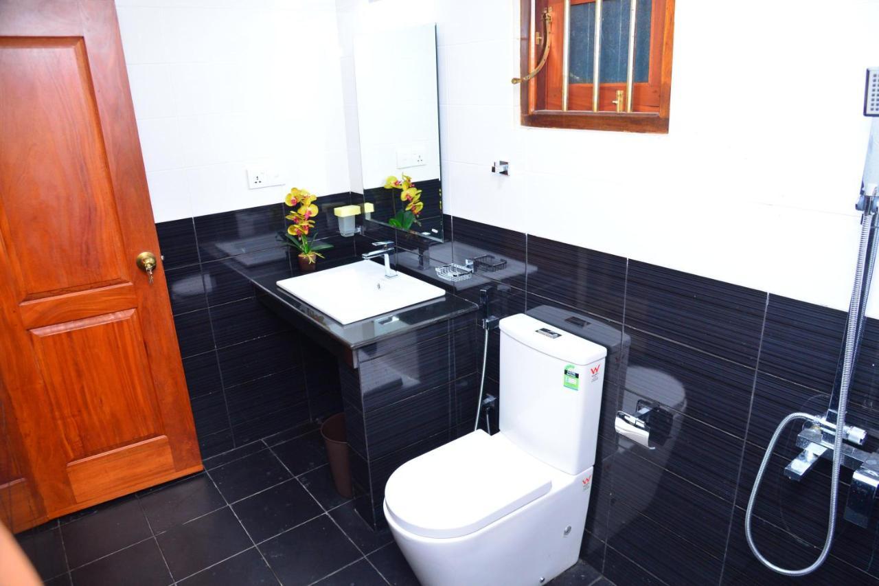 Sunshine Greens Bed & Breakfast ฮิกคาดูวา ภายนอก รูปภาพ
